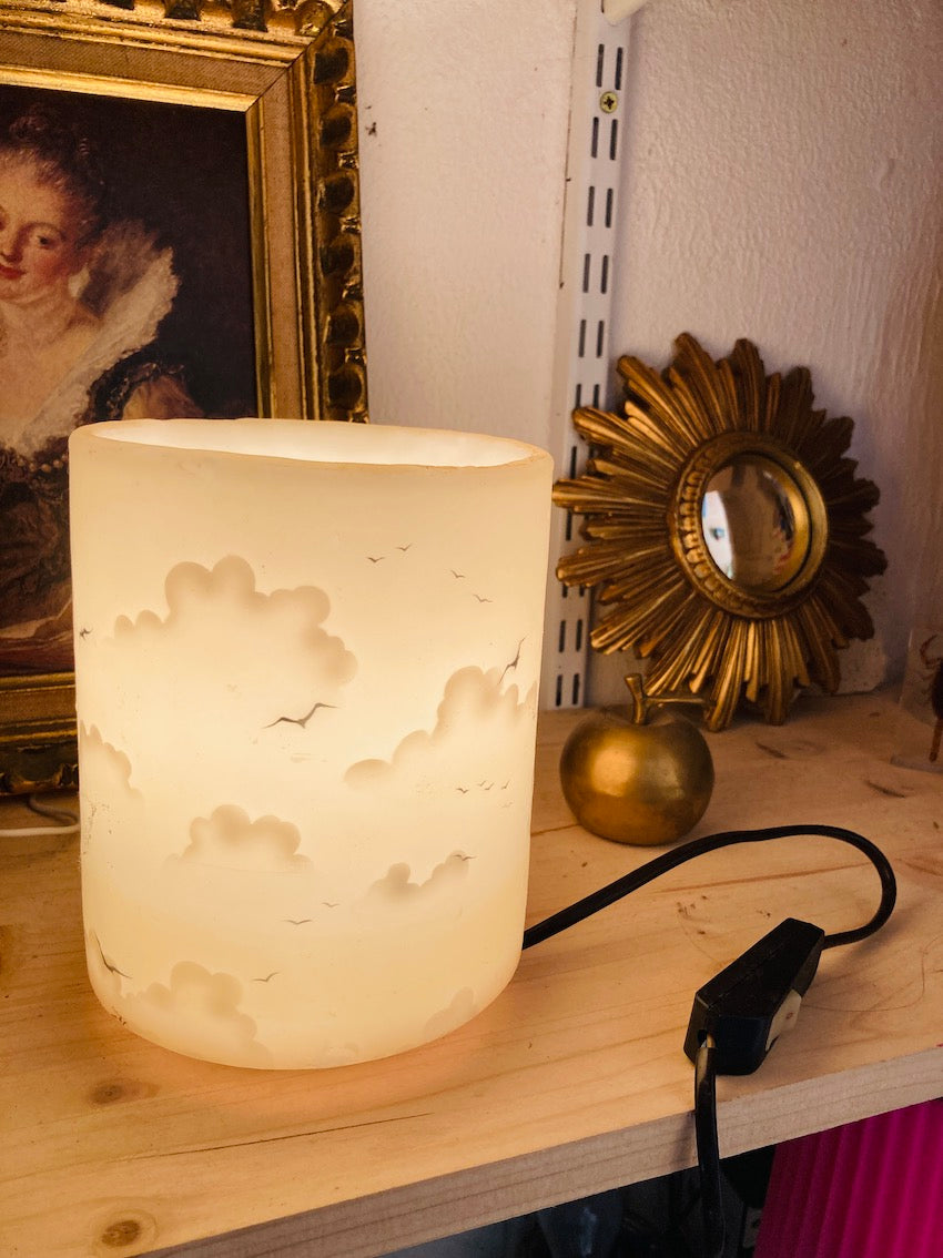 Lampe bougie vintage en paraffine motifs oiseaux/nuages