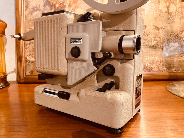Projecteur vintage EUMIG P8 8mm et sa boite