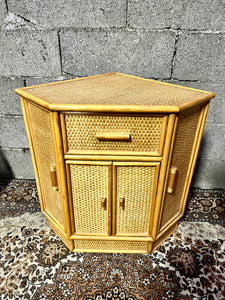 Meuble d'angle vintage en rotin et bois