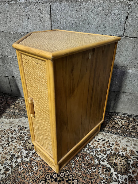 Meuble d'angle vintage en rotin et bois