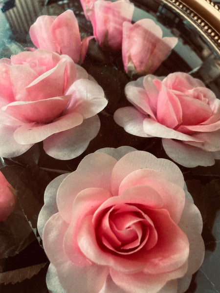Cadre en verre bombé vintage roses artificielles