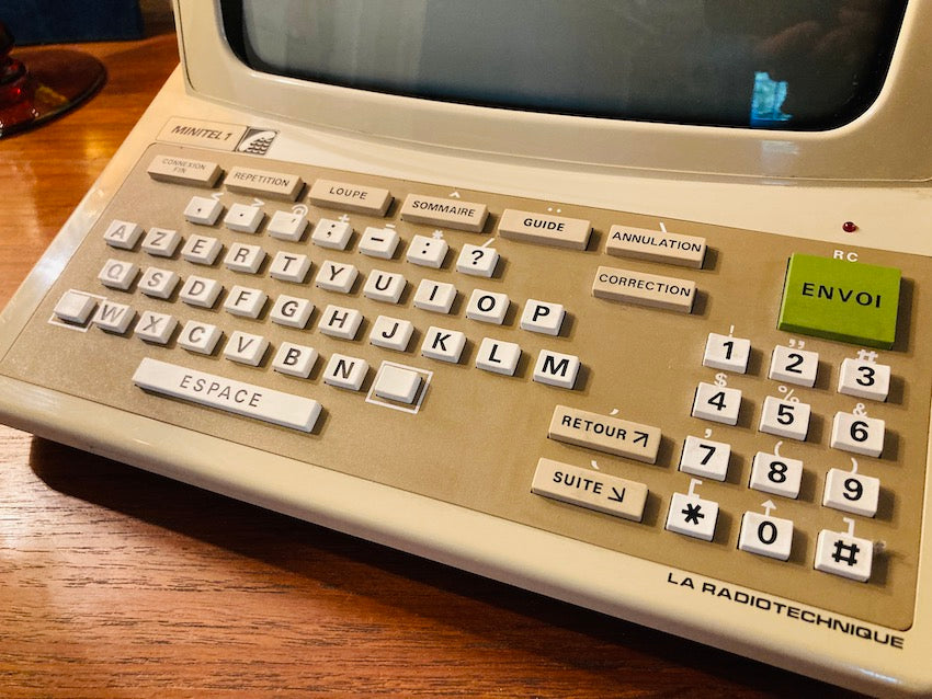 Minitel 9 NFZ 300 Modem PTT France 1985 - Vintage Informatique Collection