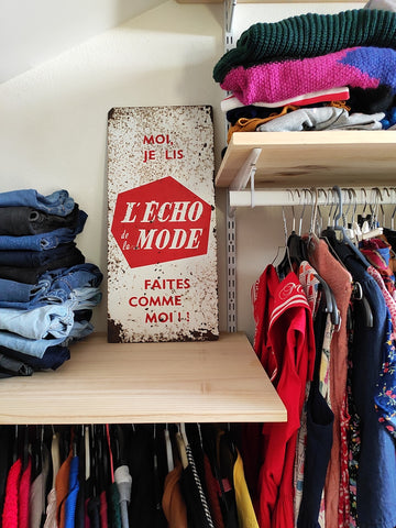 Plaque en tôle peinte L'Echo de la mode années 50/60 - Le Sélectionneur - Brocante en ligne