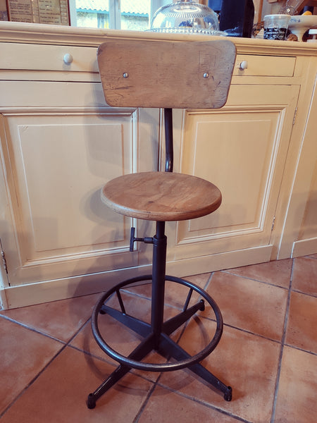 Chaise d'atelier, d'architecte ou d'école pivotante et réglable - Le Sélectionneur - Brocante en ligne