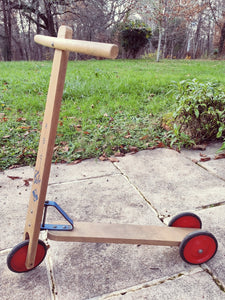 Trottinette tricycle vintage Vero en bois - Années 60 - Le Sélectionneur - Brocante en ligne