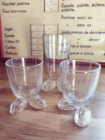 Lot de 3 drôles de verres à pied à pied - Le Sélectionneur - Brocante en ligne