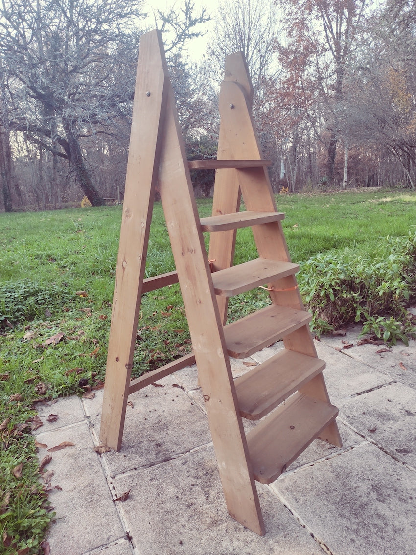 Escabeau en bois de décoration - Le Sélectionneur - Brocante en ligne