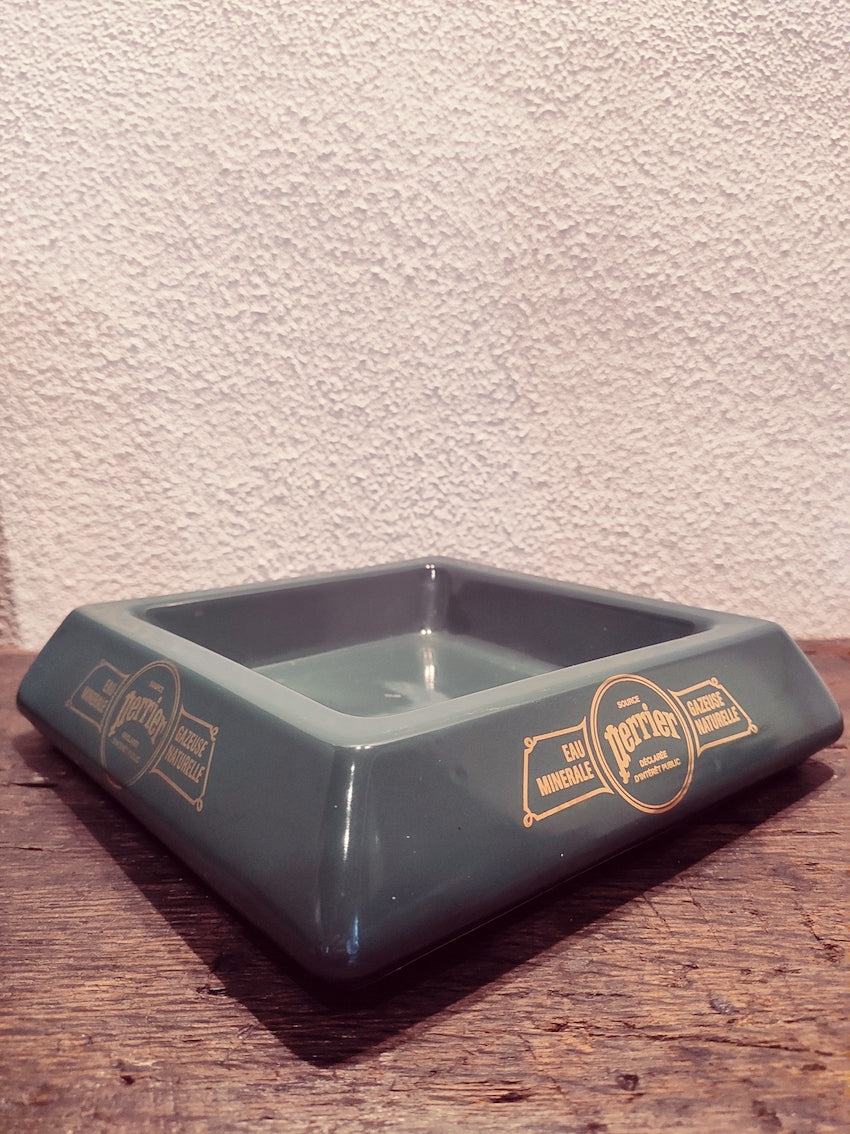 Cendrier vintage de bistrot Perrier - Le Sélectionneur - Brocante en ligne