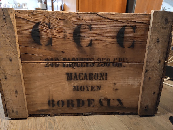 Caisse en bois vintage Rivoire & Carret - Le Sélectionneur - Brocante en ligne