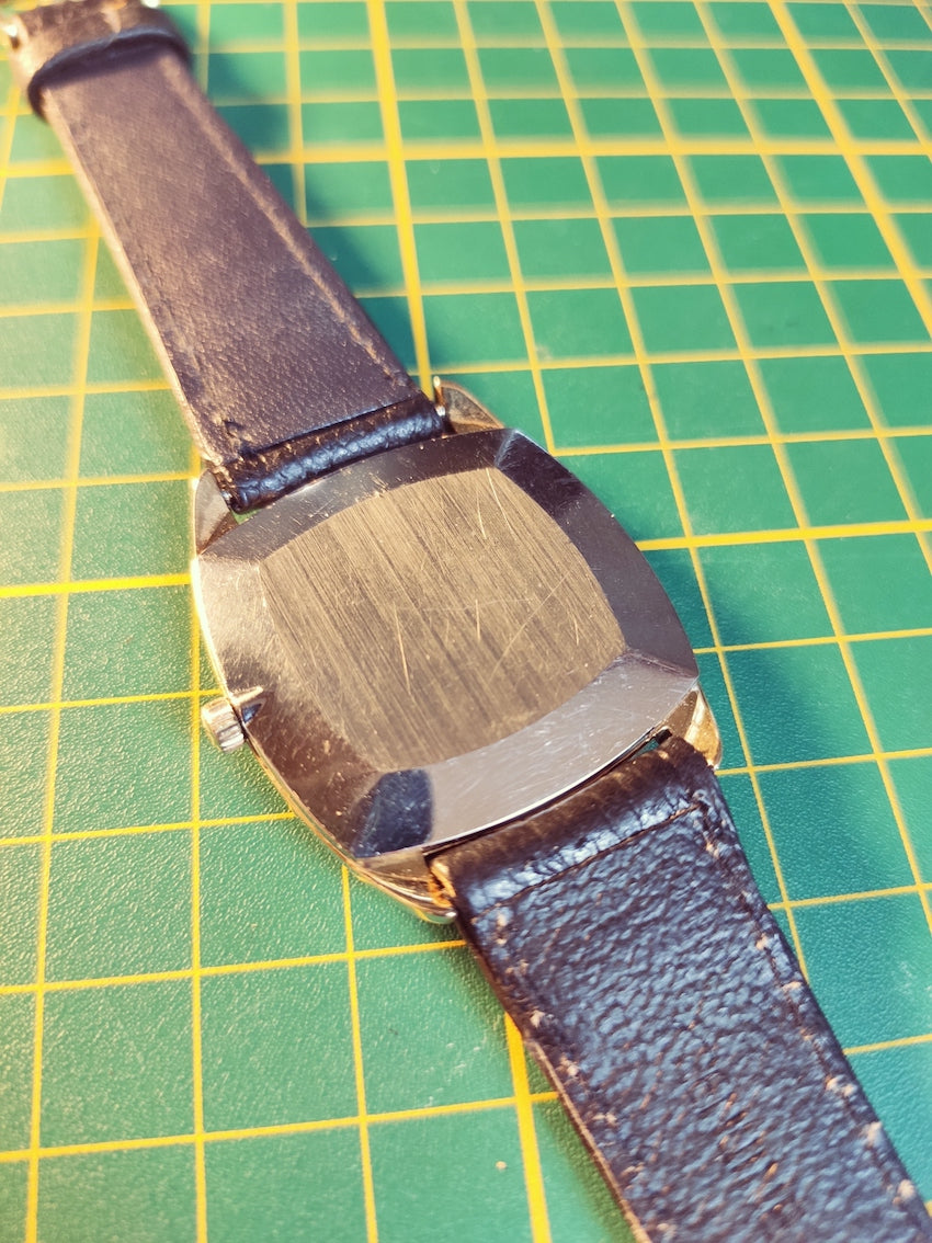 Montre Vintage Tissot Stylist Mécanique Femme - Années 1960, Boîtier Argenté, Mouvement Suisse
