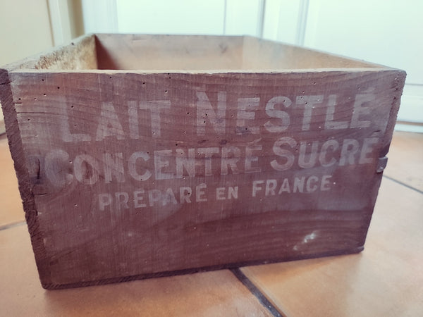 Caisse en bois vintage Lait concentré sucré Nestlé