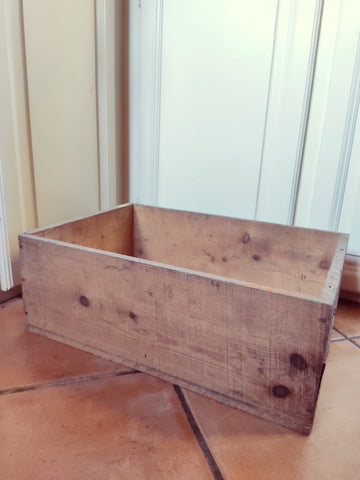Caisse en bois vintage Lait concentré Nestlé