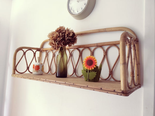 Etagère vintage en rotin et bois