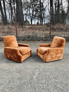 Paire de fauteuils vintages en velours marron clair des années 70