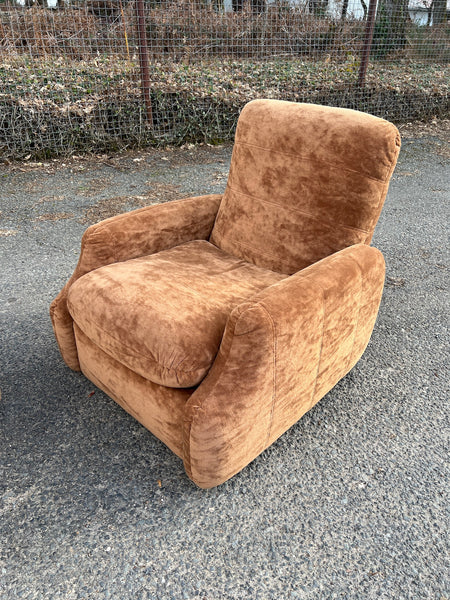 Paire de fauteuils vintages en velours marron clair des années 70