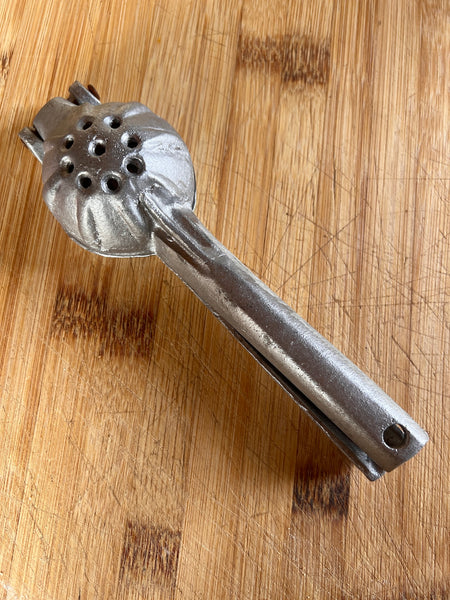 Presse-citron manuel vintage en fonte d'aluminium
