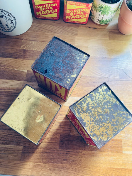 Lot de 2 boites en métal vintages Bouillon Kub