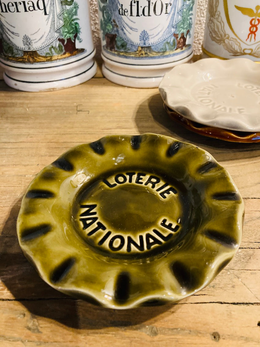 Cendrier / vide-poche vintage Loterie Nationale vert en céramique - St Clément France