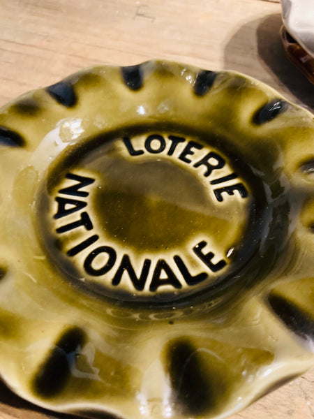 Cendrier / vide-poche vintage Loterie Nationale vert en céramique - St Clément France