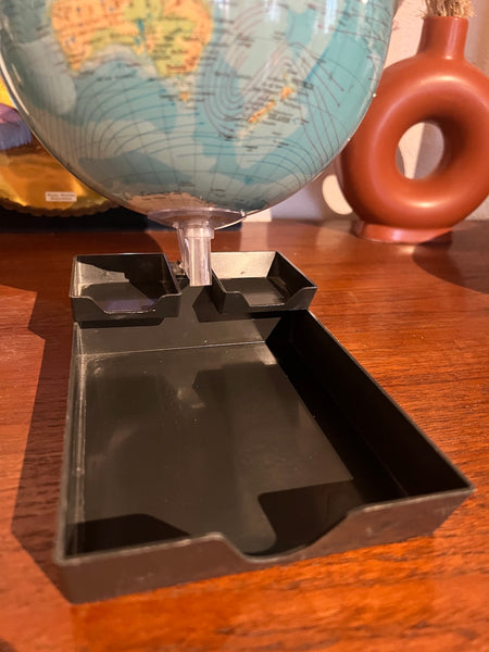 Petit globe terrestre / vide-poche de bureau vintage - Cercle du Bibliophile - 1967