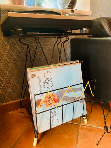 Meuble hifi / vinyle bas scoubidou vintage en bois et formica