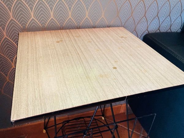 Meuble hifi / vinyle bas scoubidou vintage en bois et formica