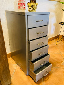 Petit meuble métallique à tiroirs vintage style industriel