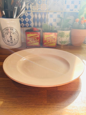 Plat bas en faïence vintage rose poudré Digoin Sarreguemines