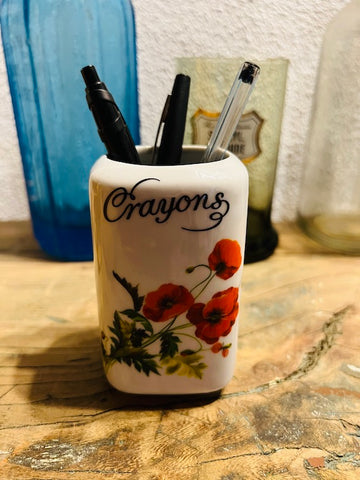 Pot à crayons vintage en porcelaine
