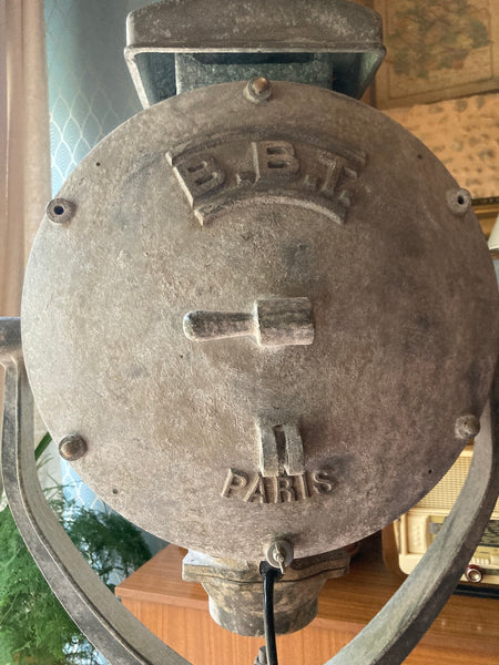 Rare projecteur BBT Paris de l'aéroport du Bourget customisé en lampadaire de salon