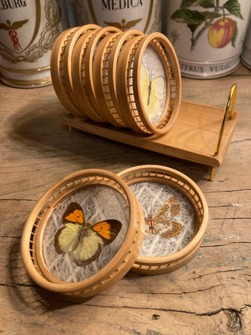 Ensemble de 6 sous-verres vintages papillons en bambou et leur support