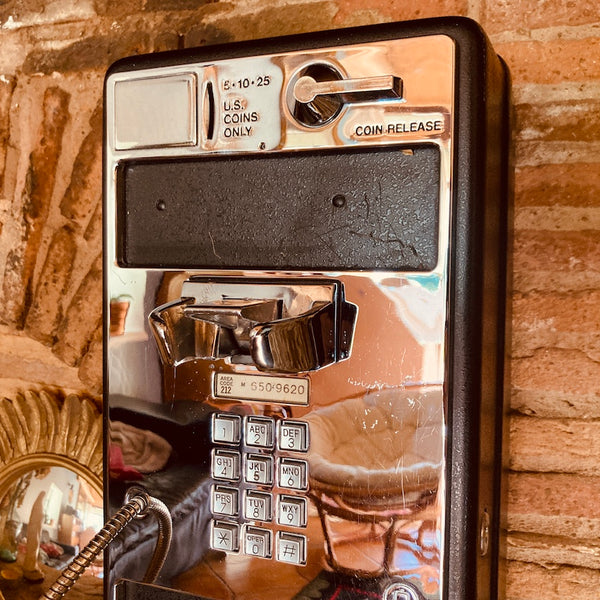 Payphone / Téléphone public à pièces vintage Verizon de Manhattan New York