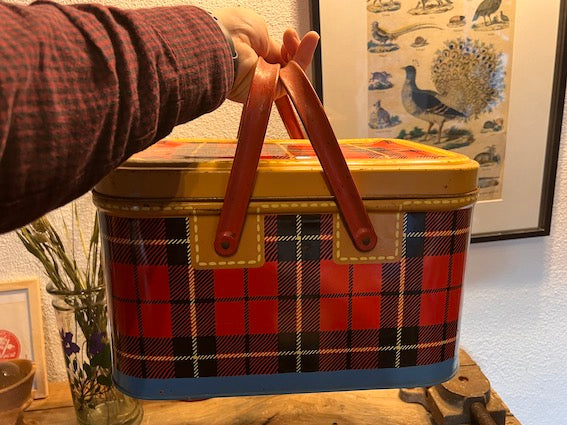 Panier à pique-nique métallique vintage The Skotch Basket by Petra Cabot - Années 50