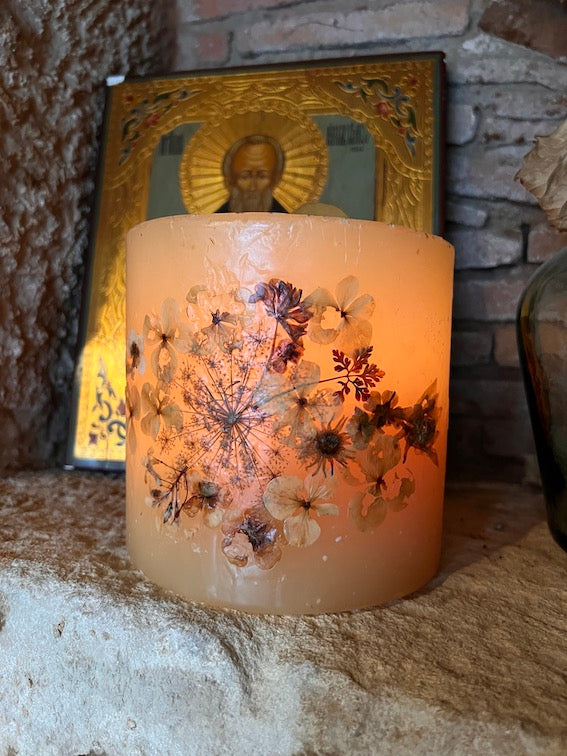 Cache bougie vintage en cire et fleurs séchées