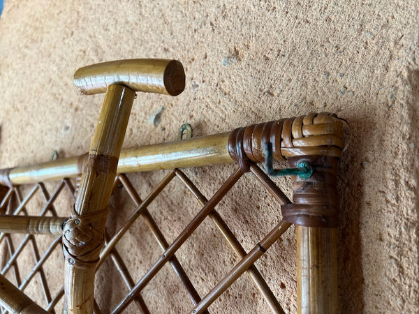 Porte-manteau vintage en rotin