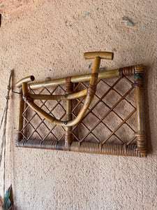 Porte-manteau vintage en rotin
