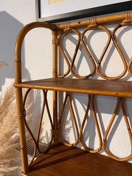 Etagère vintage en rotin et bois
