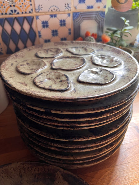 Service à huitres vintage en céramique formé d'un plateau et 12 assiettes