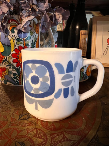 Mug publicitaire vintage Mobil en verre Arcopal - Années 70