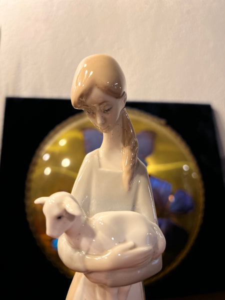Statuette vintage en porcelaine Nao par Lladro Made in Spain