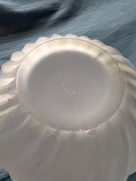 Ensemble de salle de bain vintage en verre givré rose
