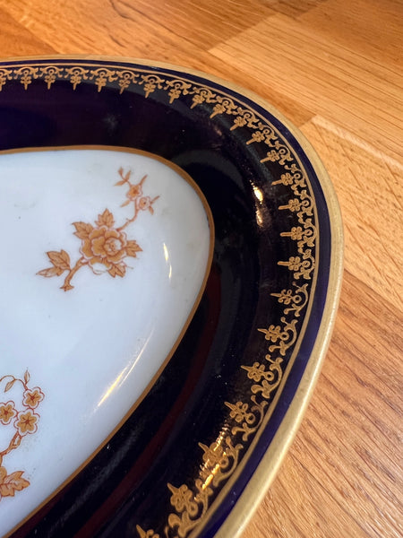 Petit plateau / vide-poche en porcelaine de Limoges Bleu de four Goumot Labesse