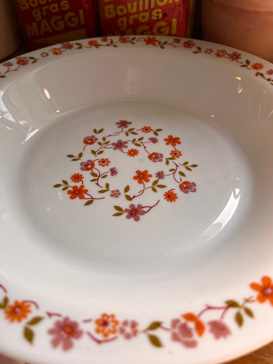 2 coquetiers vintage en Arcopal , collection scania , petites fleurs orange - Arts de la table