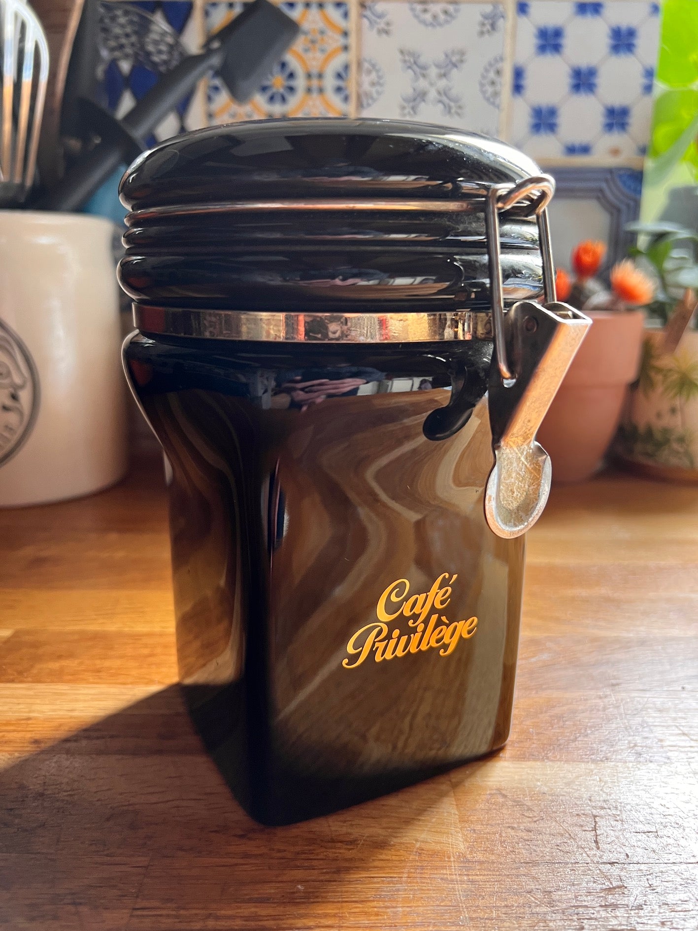 Boîte / pot à café moulu vintage en céramique Café Privilège – Le  Sélectionneur - Brocante en ligne