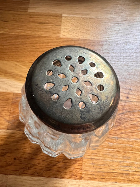 Salière / poivrière "grenade" vintage en verre et métal - 3 Suisses