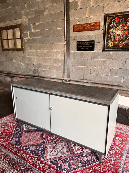 Enfilade vintage / Sideboard métallique d'administration AR Cordemeyer pour Gispen - 1960