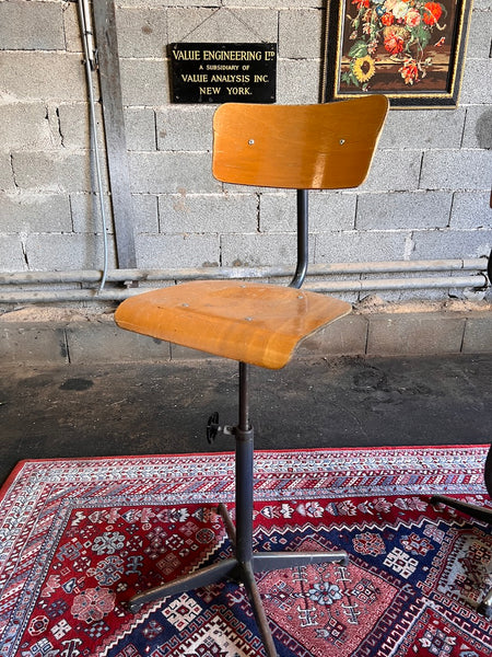 Chaise d'atelier industrielle / de bureau vintage pivotante et réglable - Années 70