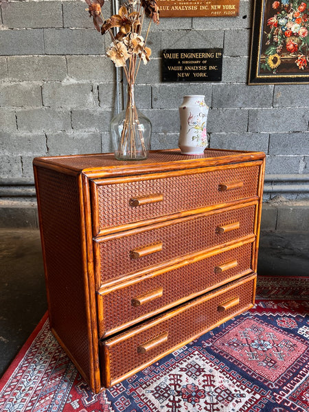 Commode vintage à 4 tiroirs en bois, rotin et cannage