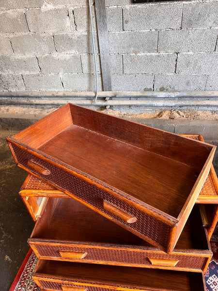 Commode vintage à 4 tiroirs en bois, rotin et cannage