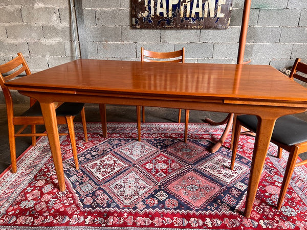 Table style scandinave en teck et ses 2 rallonges à l'italienne - Editions LB France - Années 60